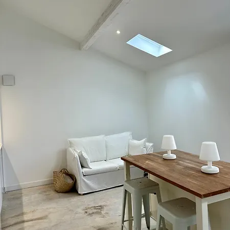 Maison Jasmin Apartment